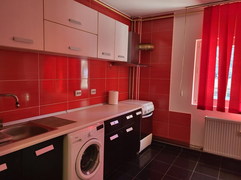 Militari- Uverturii / Teatrul Masca